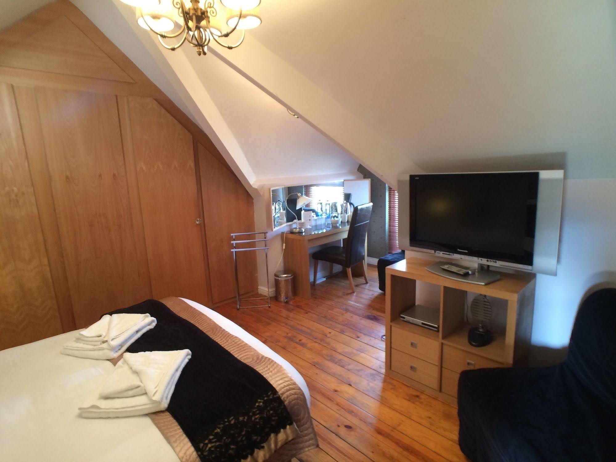 Ty Rosa Rooms Cardiff Ngoại thất bức ảnh