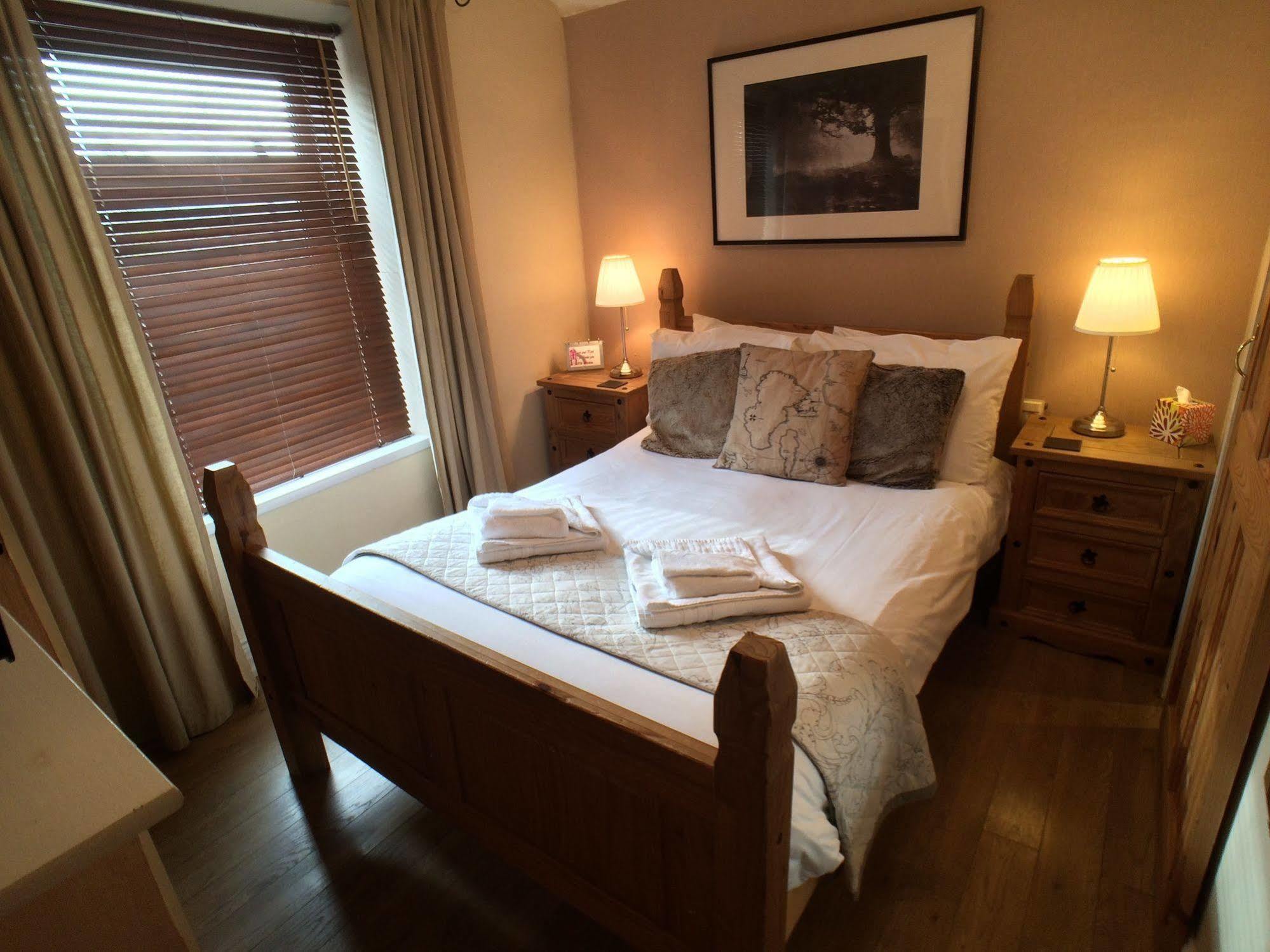 Ty Rosa Rooms Cardiff Ngoại thất bức ảnh