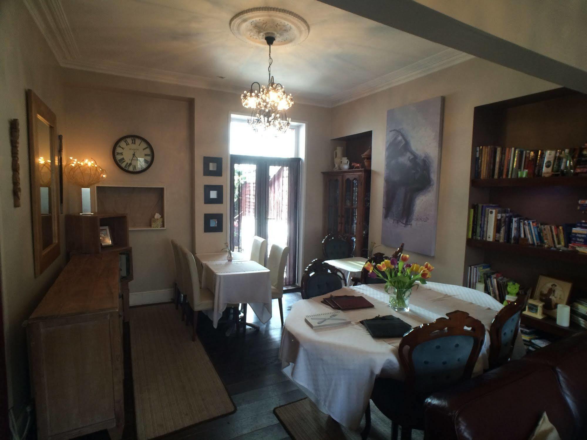 Ty Rosa Rooms Cardiff Ngoại thất bức ảnh